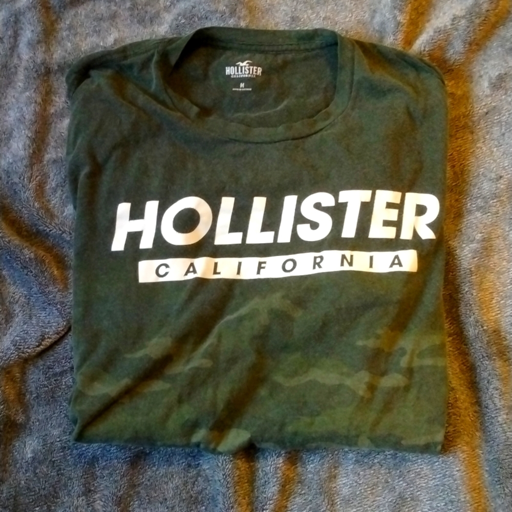 Medium Hollister camouflage shirt